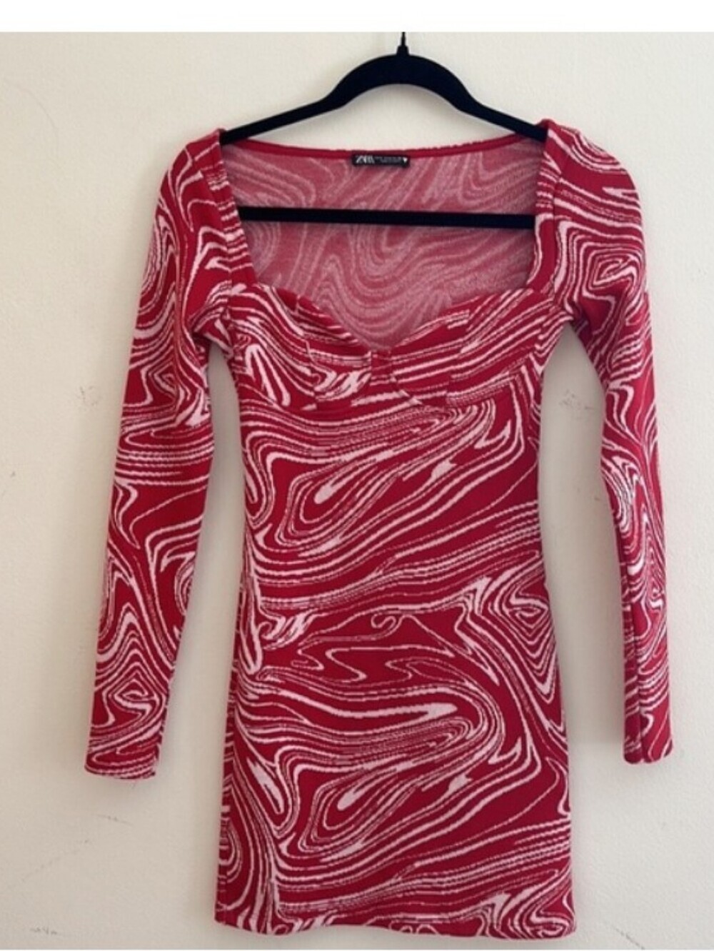 ZARA Jacquard Red Swirl Mini Dress Knit Long Sleeve Medium Sweetheart Bodycon - Picture 2 of 7